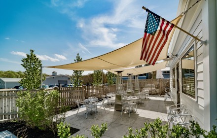 The patio at the Oysterman in Duxbury's Millbrook photo by Noah Johannis